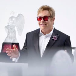 Elton John – Wispers