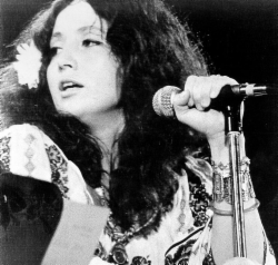 Maria Muldaur – Would You Like To Swing On A Star?