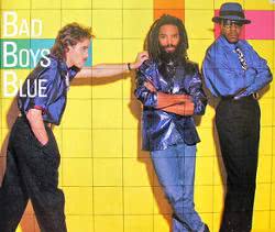 Bed Boys Blue – I Llive