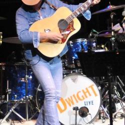 Dwight Yoakam