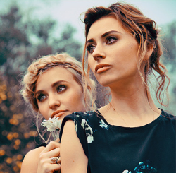 Aly & Aj – I Am One Of Them